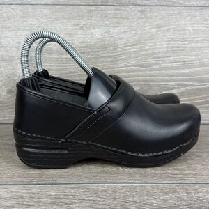 Dansko XP Professional Black Leather Women’s Sz 6.5-7/EU 37 Slip-On Clogs